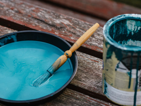 How to Paint a Pergola